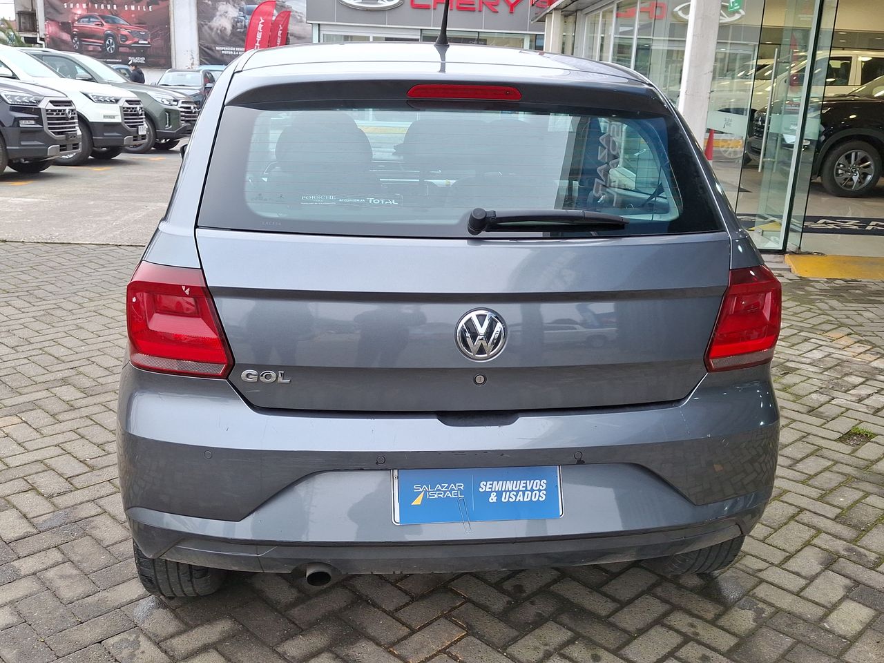VOLKSWAGEN - 6