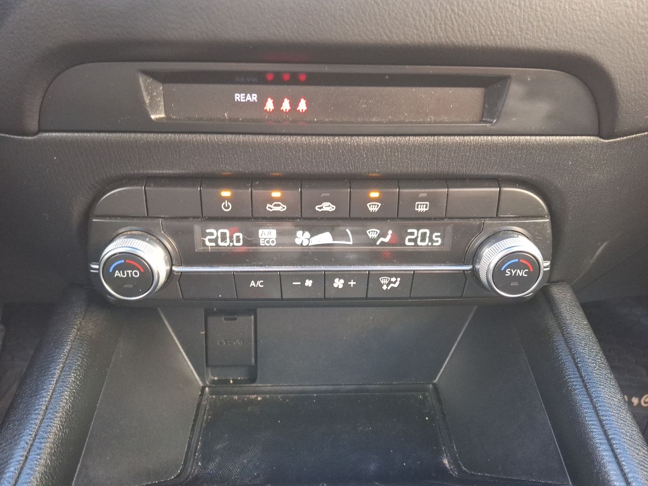 MAZDA - 27