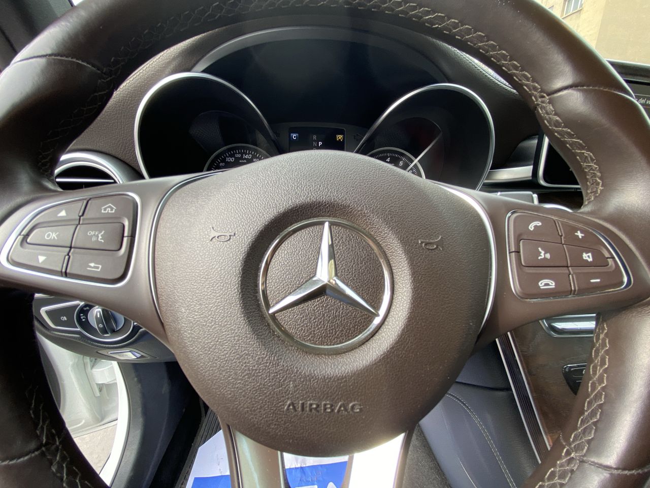 MERCEDES BENZ - 26