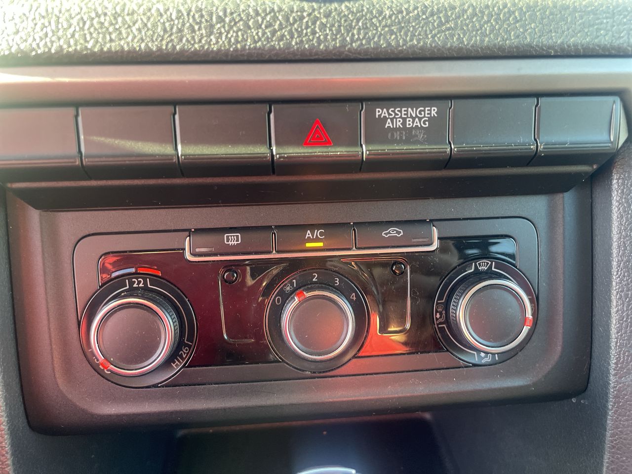 VOLKSWAGEN - 20