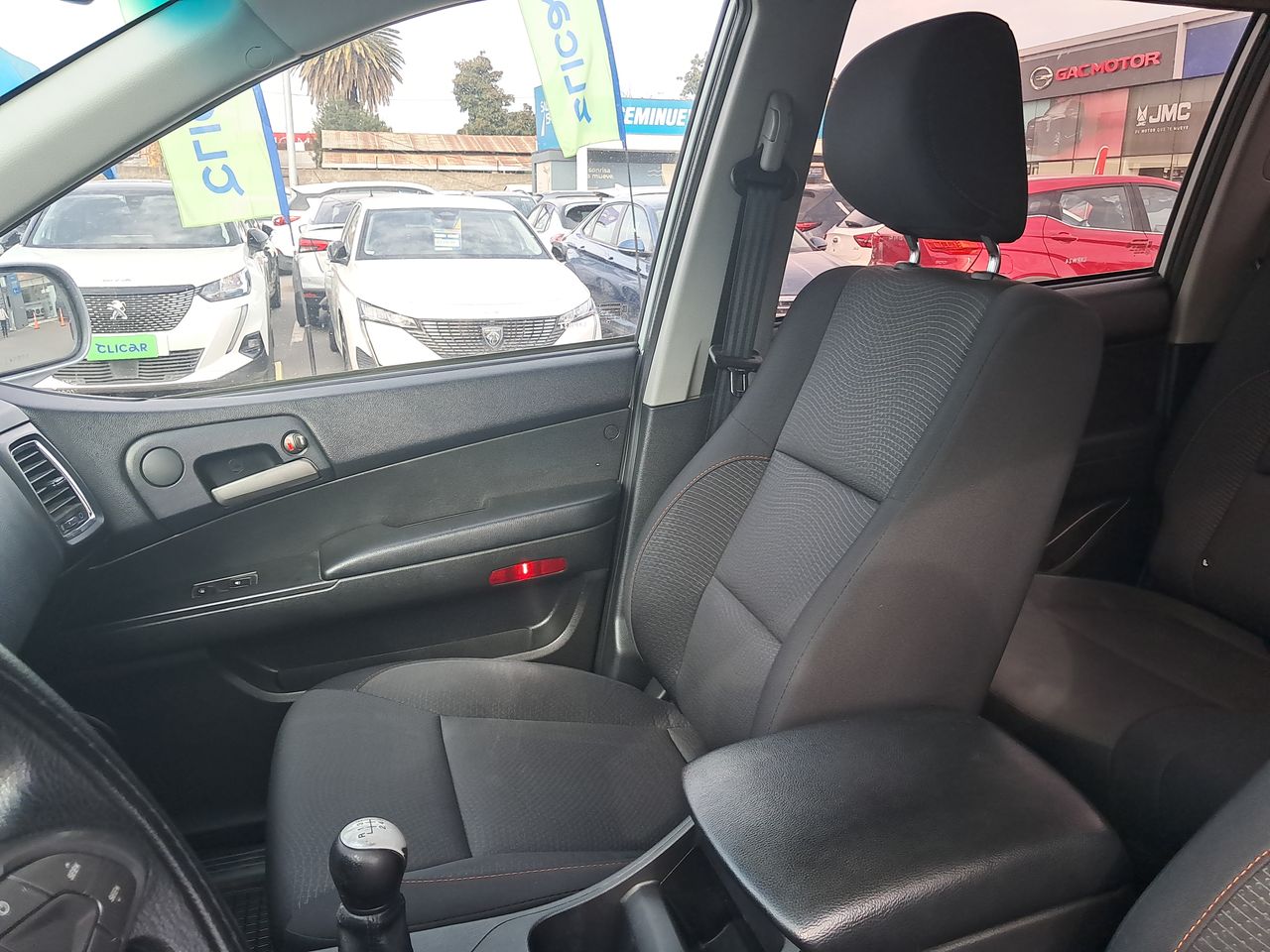 SSANGYONG - 33