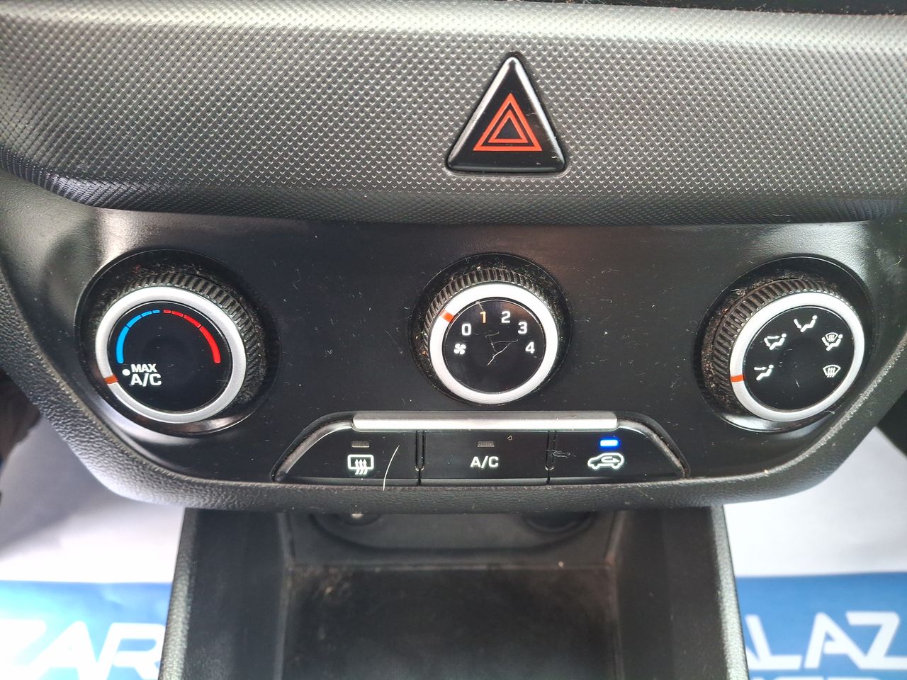 HYUNDAI - 30