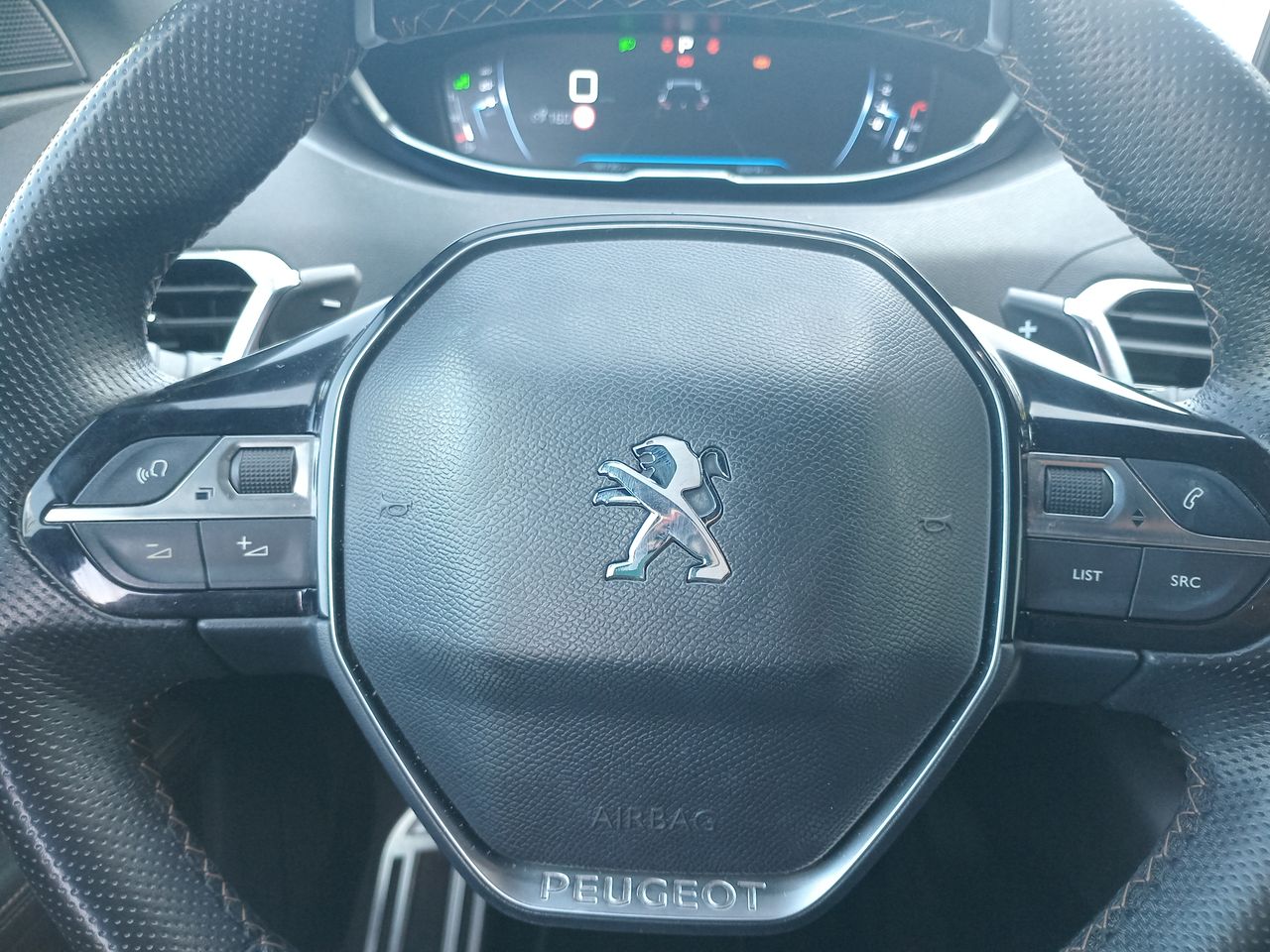 Peugeot 5008 — foto 25 de 36