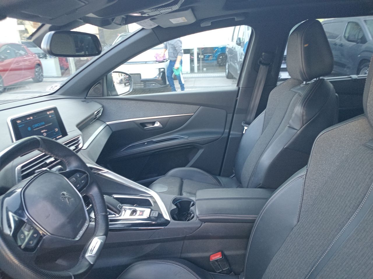 Peugeot 5008 — foto 11 de 36