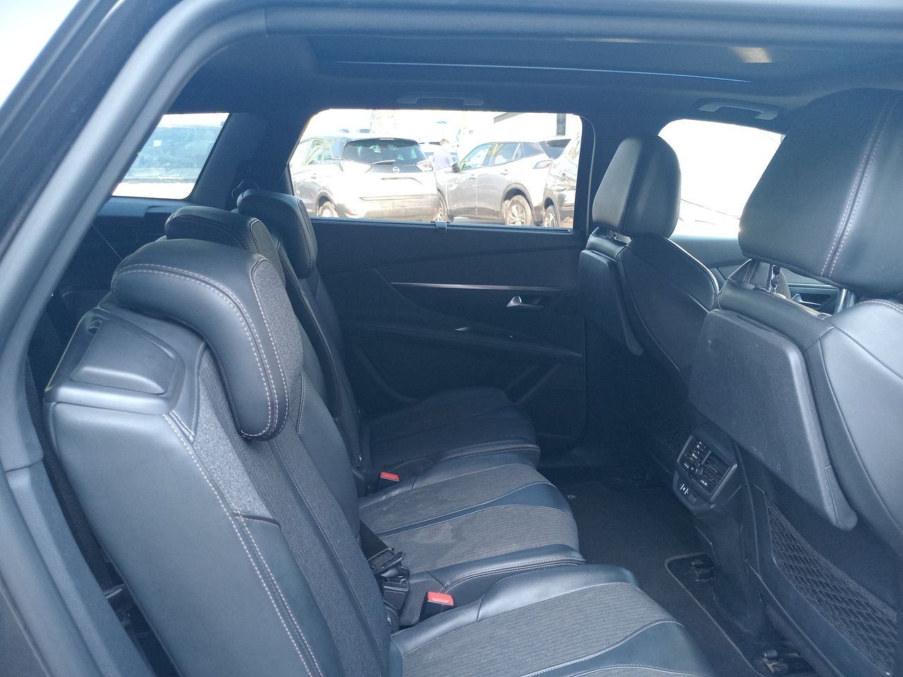Peugeot 5008 — foto 14 de 36