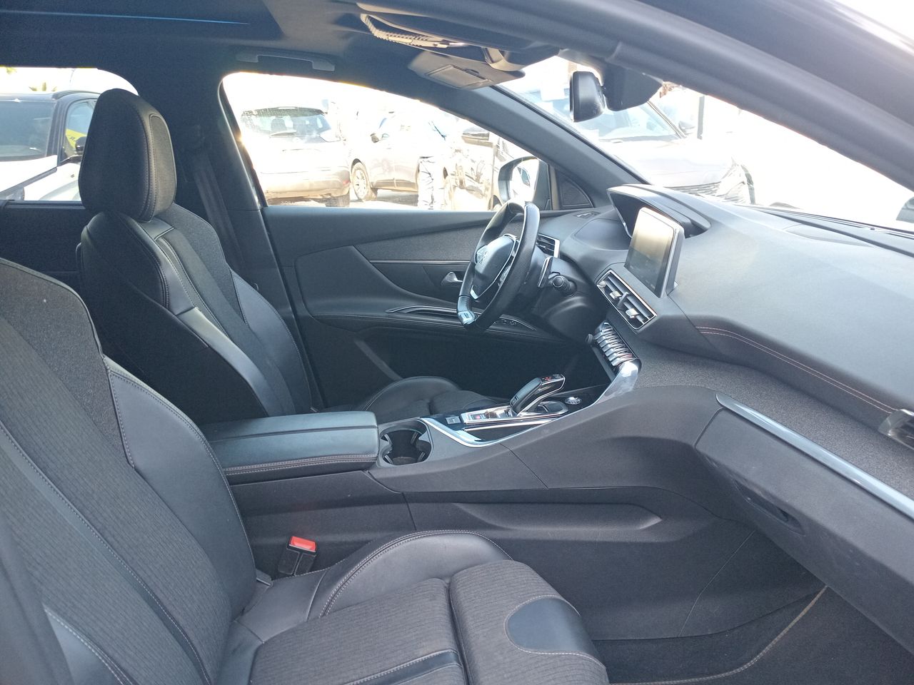 Peugeot 5008 — foto 15 de 36