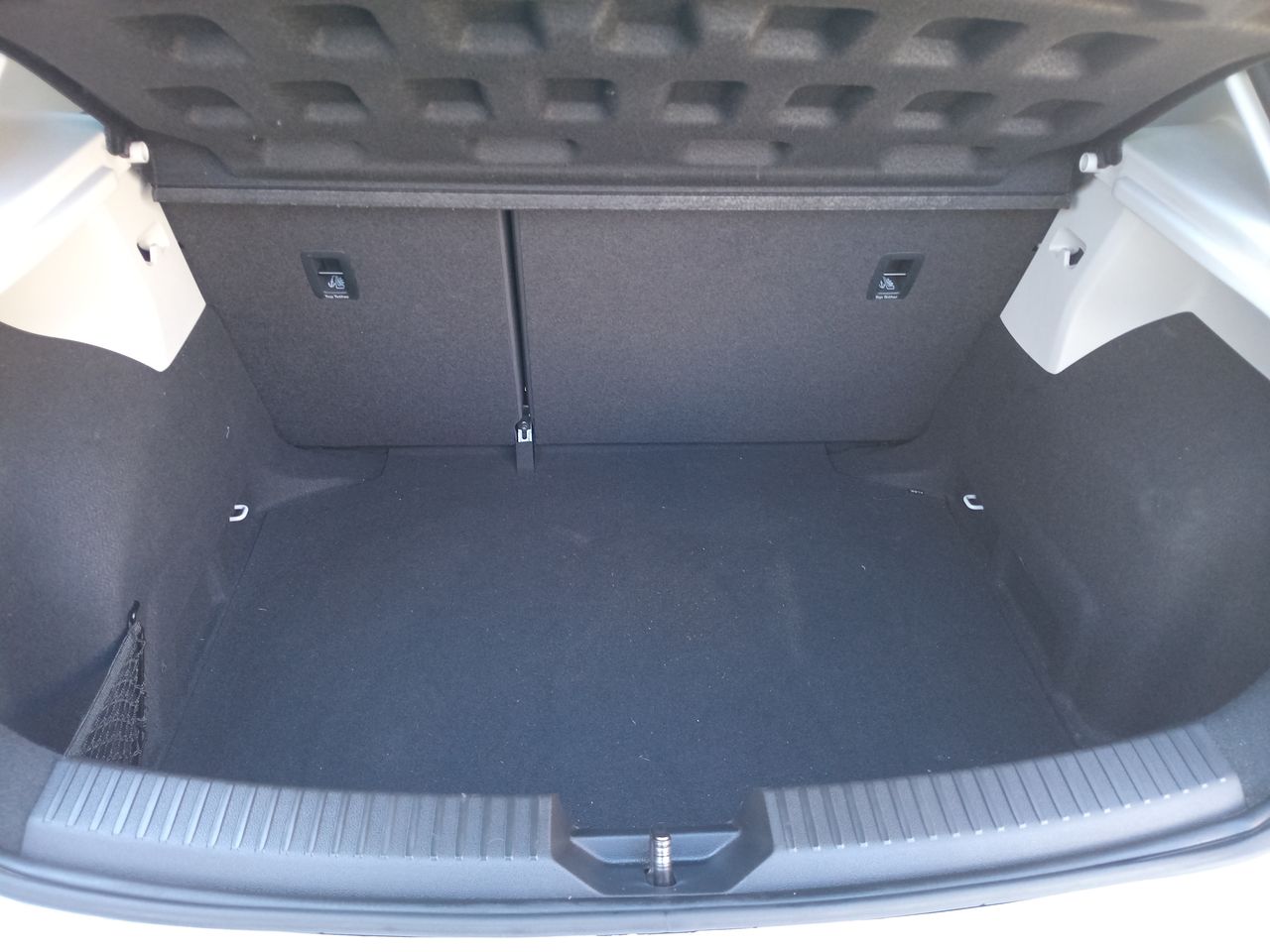 SEAT - 22