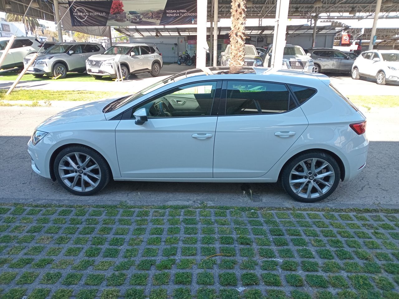 SEAT - 4