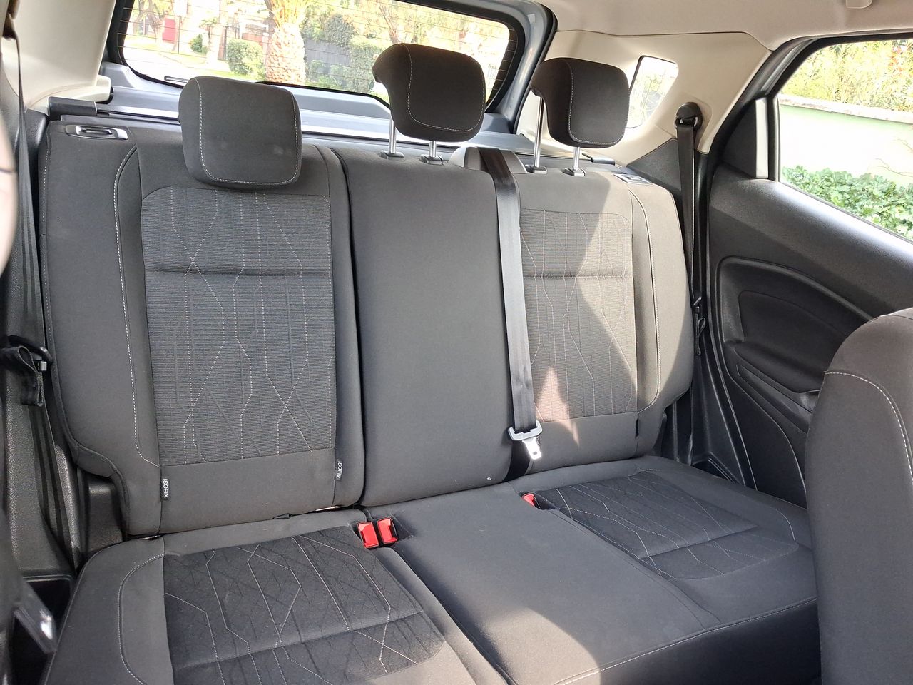 Ford Ecosport — foto 34 de 35