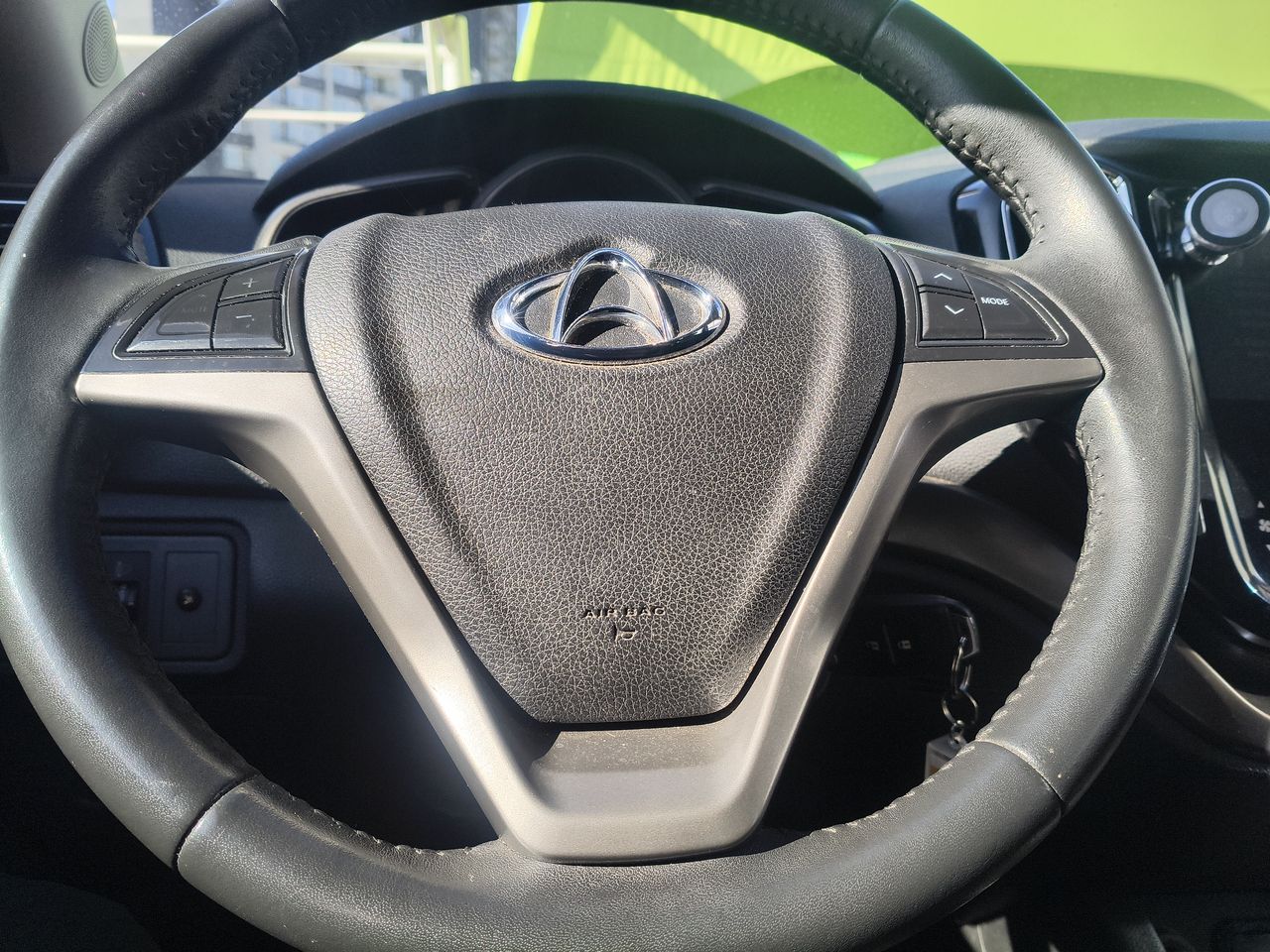 Lexus Nx450 — foto 15 de 23