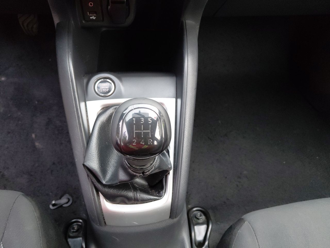 NISSAN - 28