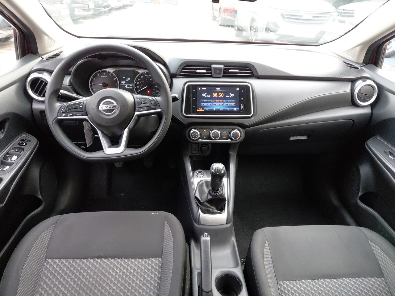 NISSAN - 29