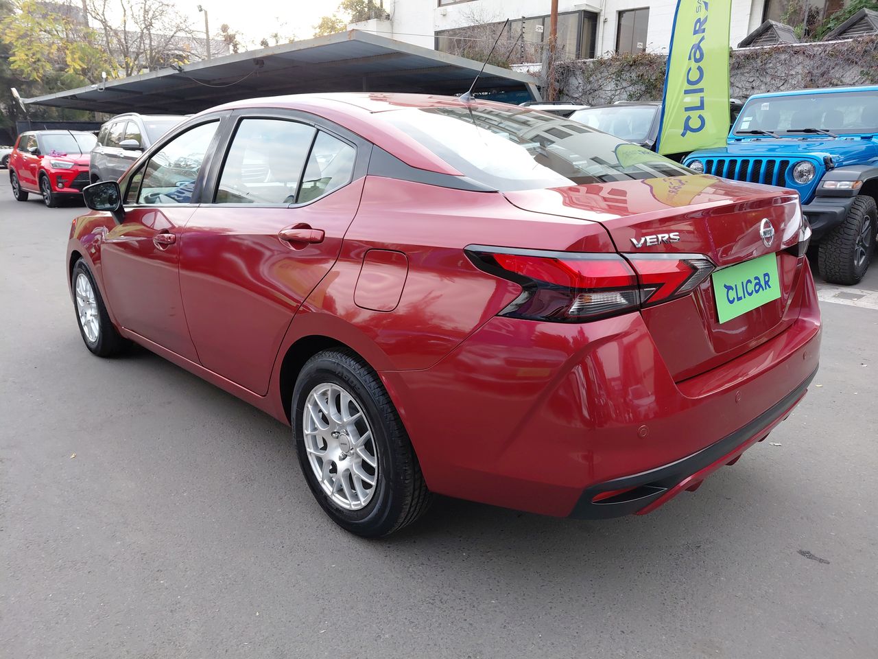 NISSAN - 5