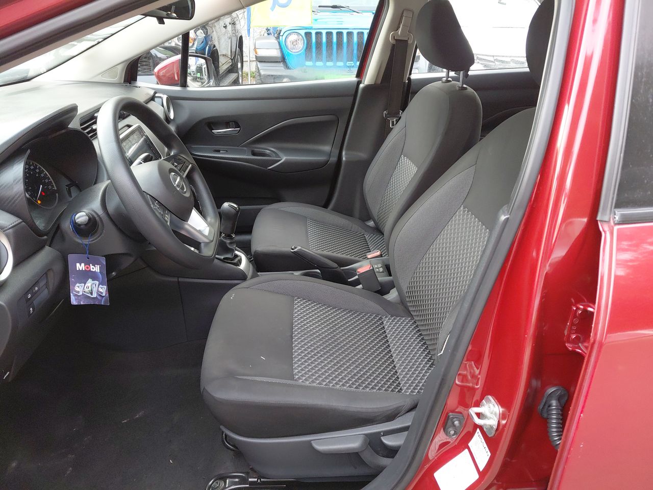 NISSAN - 14