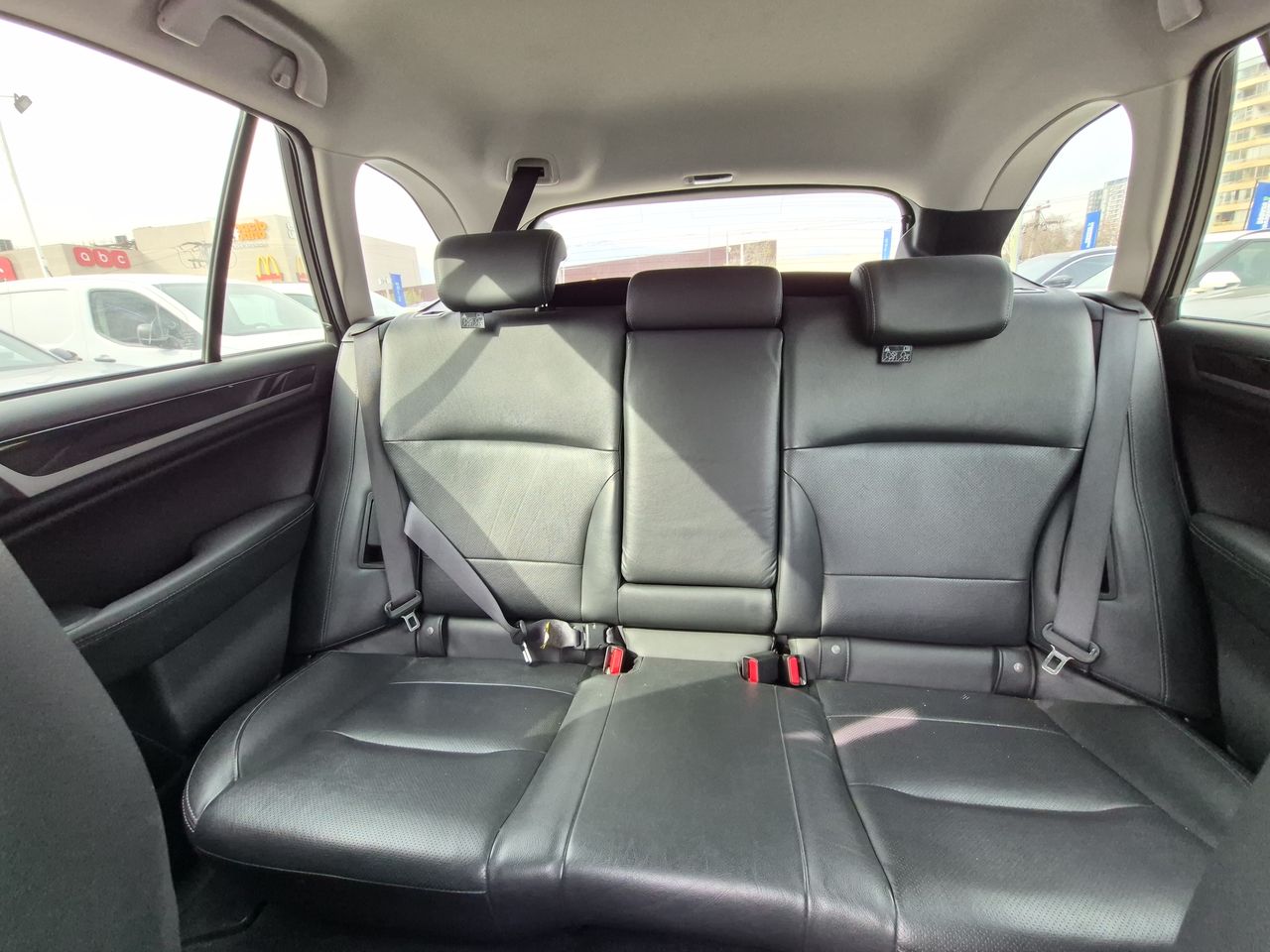 Subaru Outback — foto 27 de 28