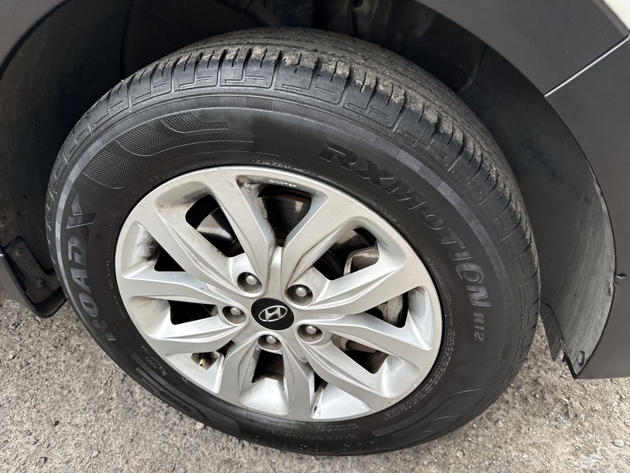 HYUNDAI - 9