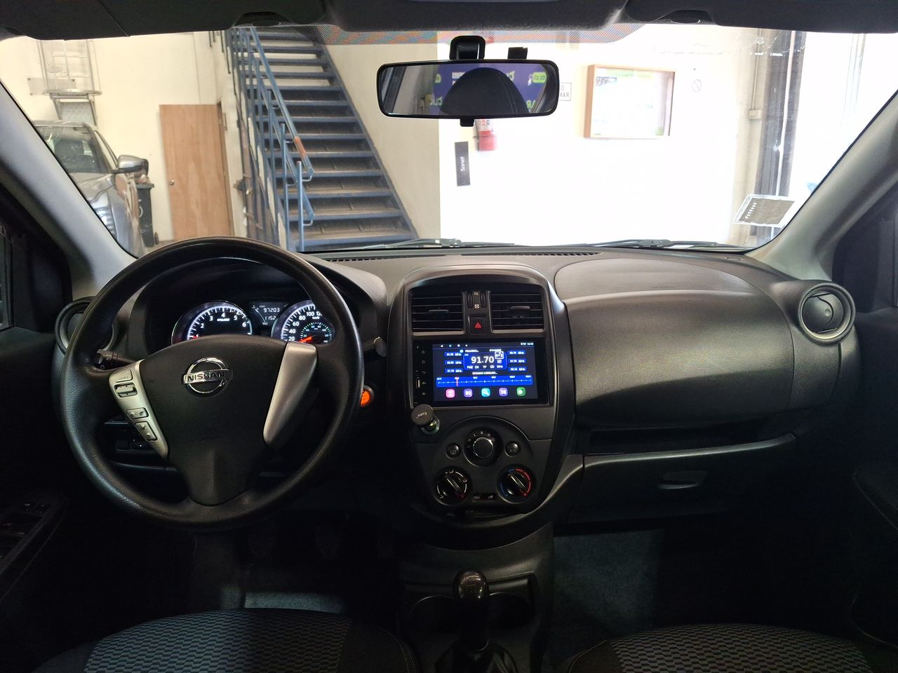 NISSAN - 23