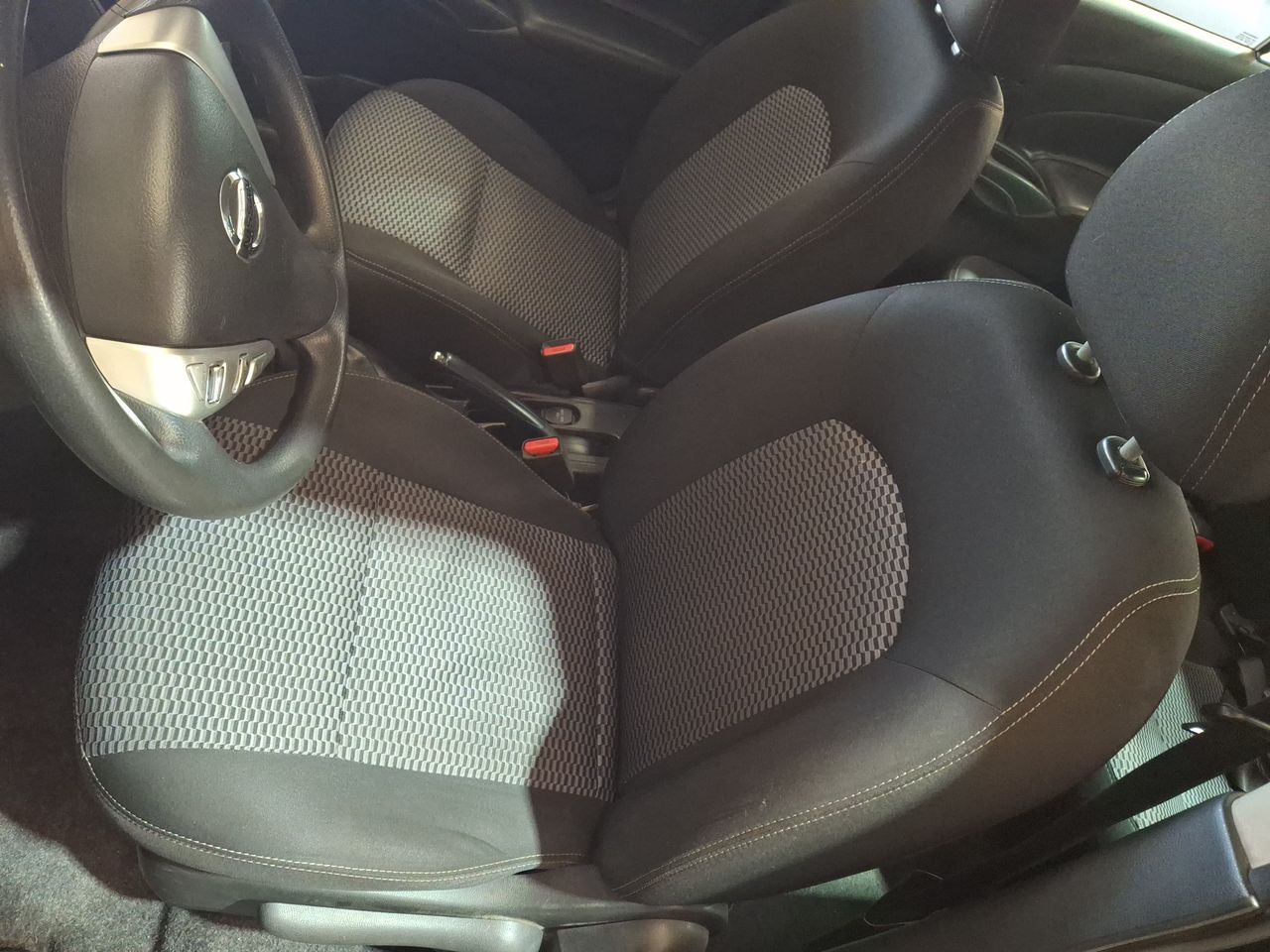 NISSAN - 15