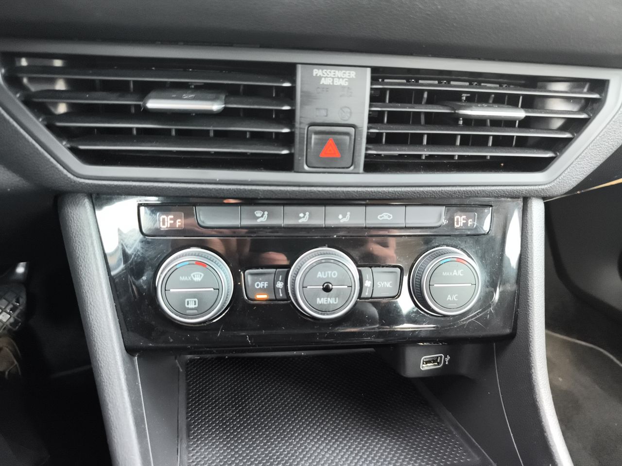 VOLKSWAGEN - 20