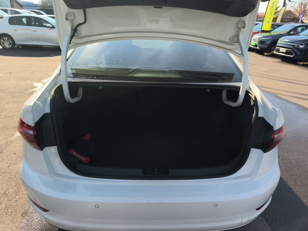 VOLKSWAGEN - 11