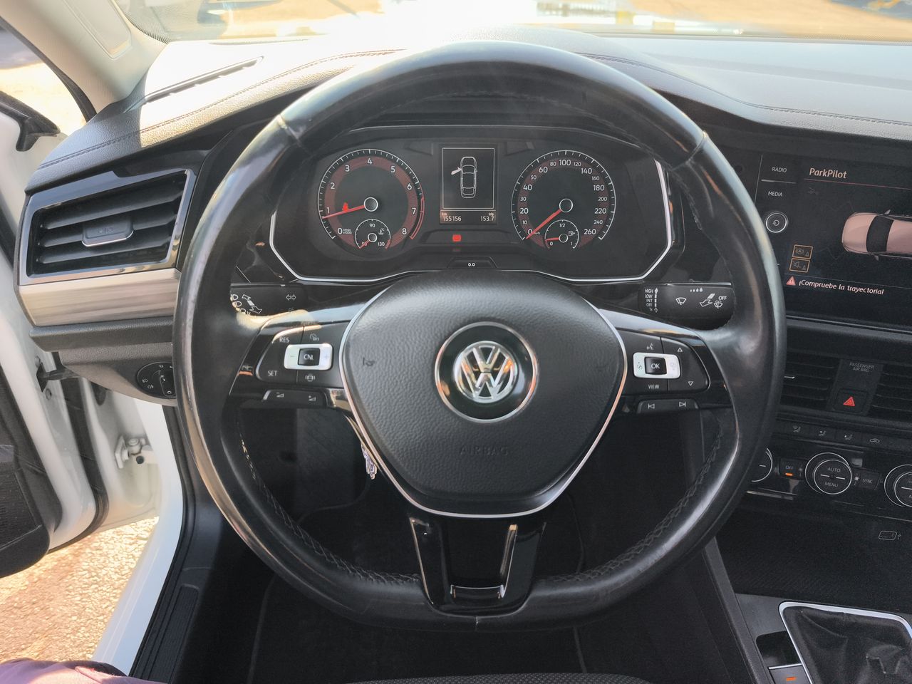 VOLKSWAGEN - 15