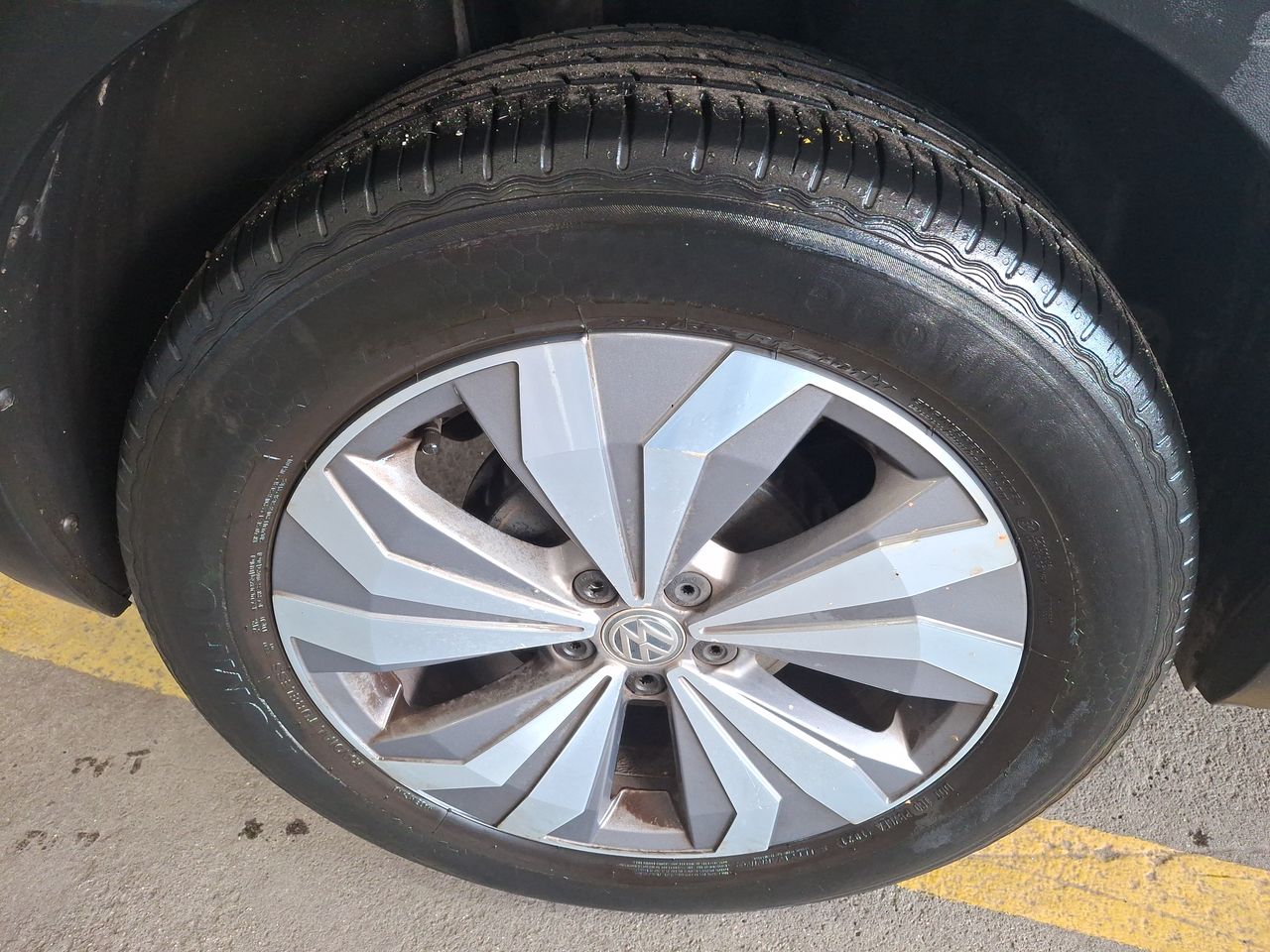 Volkswagen T-Cross — foto 18 de 34