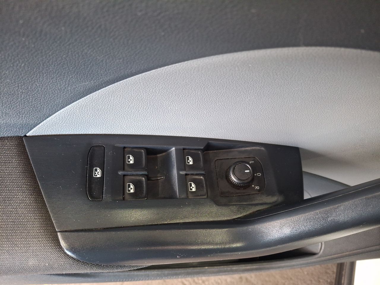 Volkswagen T-Cross — foto 23 de 34