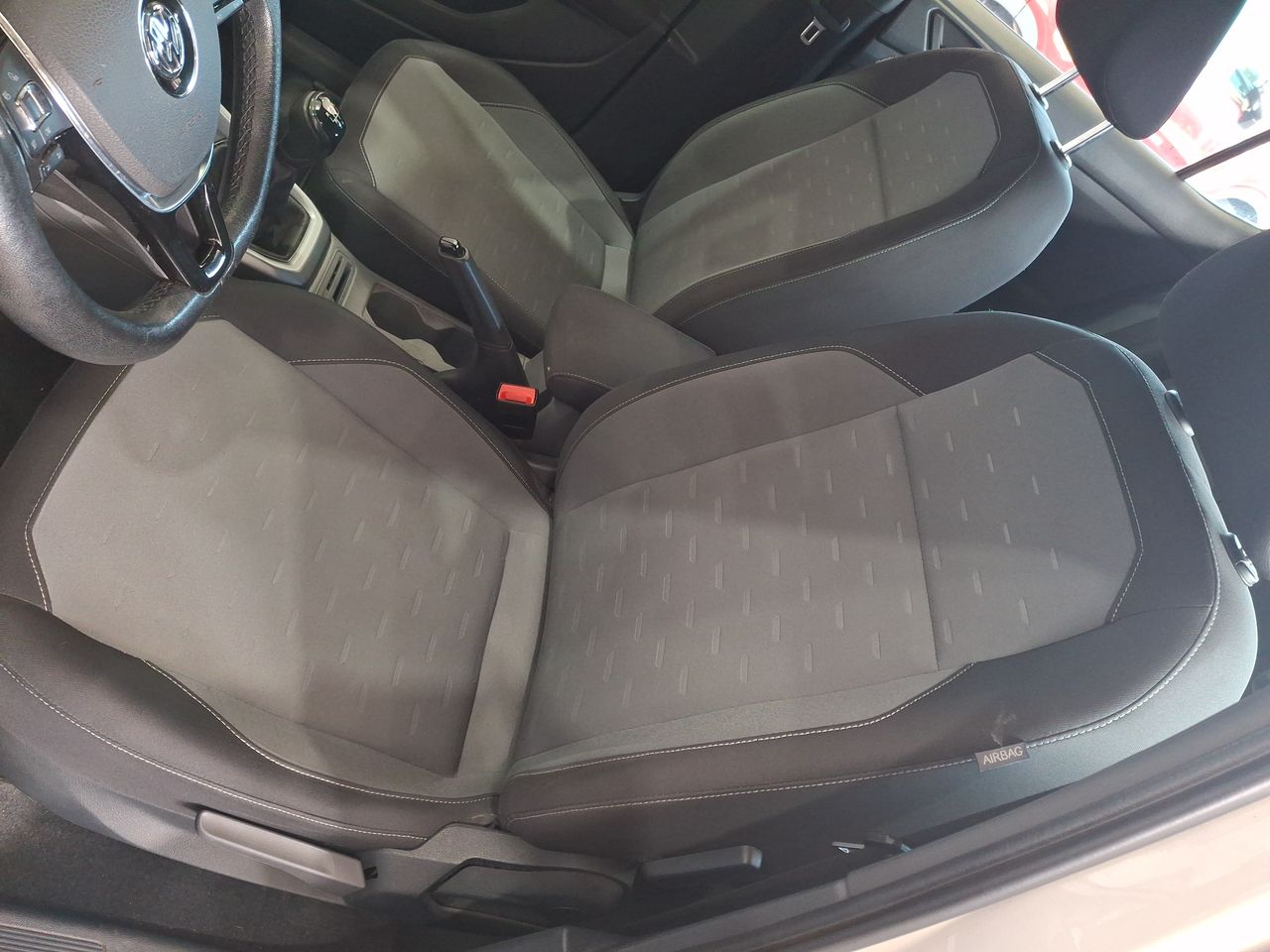 Volkswagen T-Cross — foto 24 de 34
