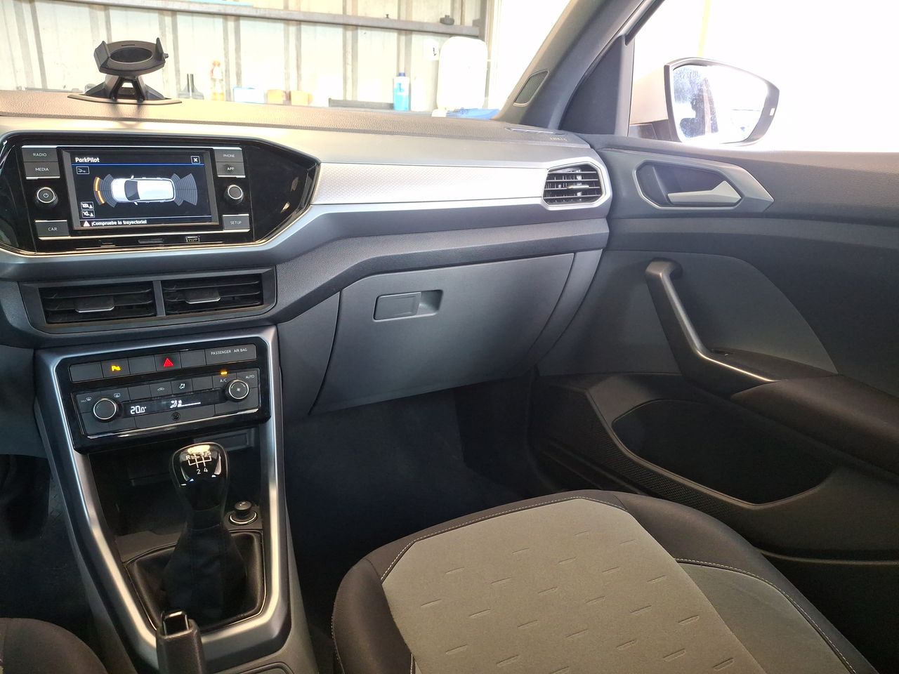 Volkswagen T-Cross — foto 11 de 34