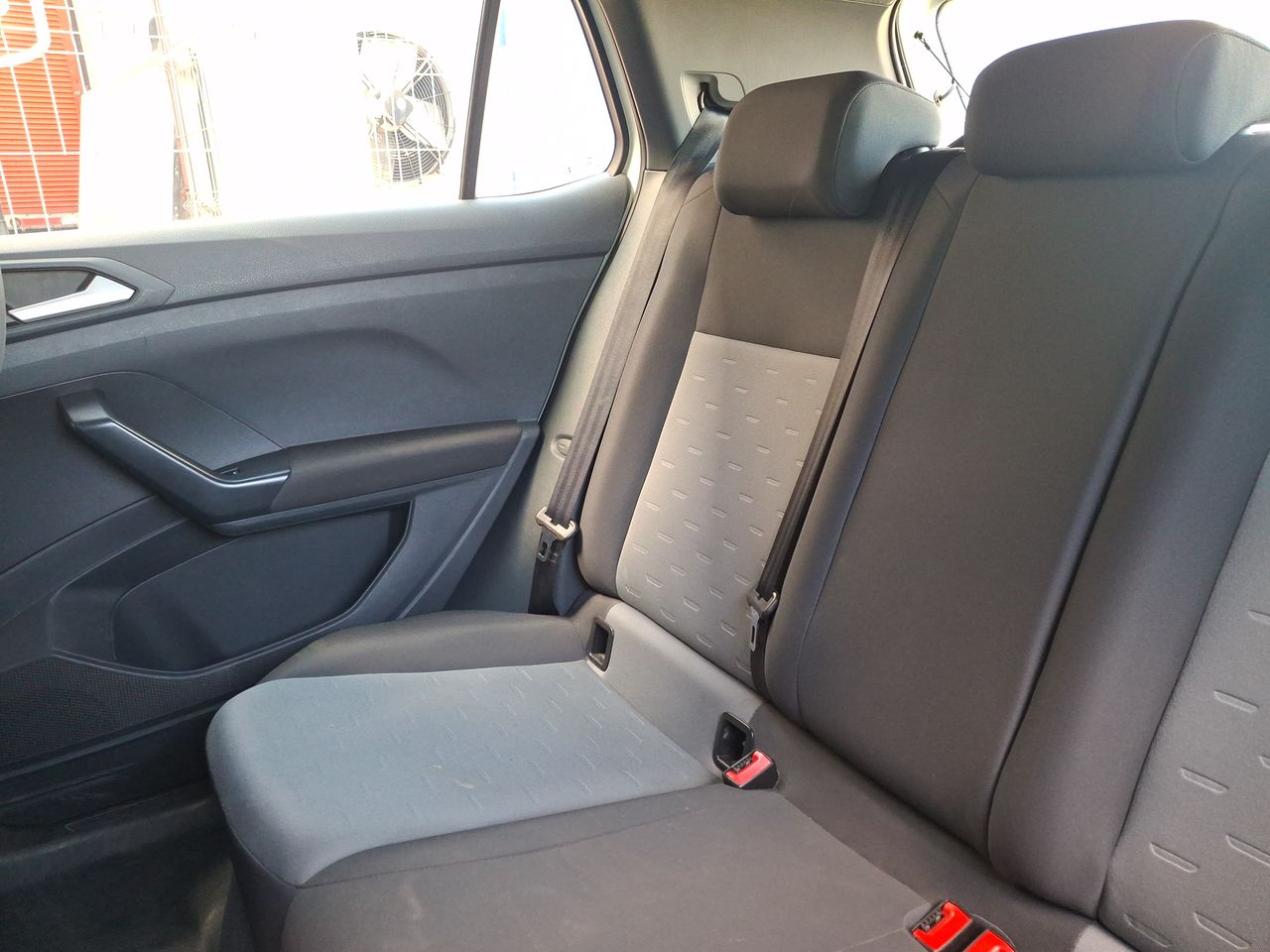 Volkswagen T-Cross — foto 13 de 34