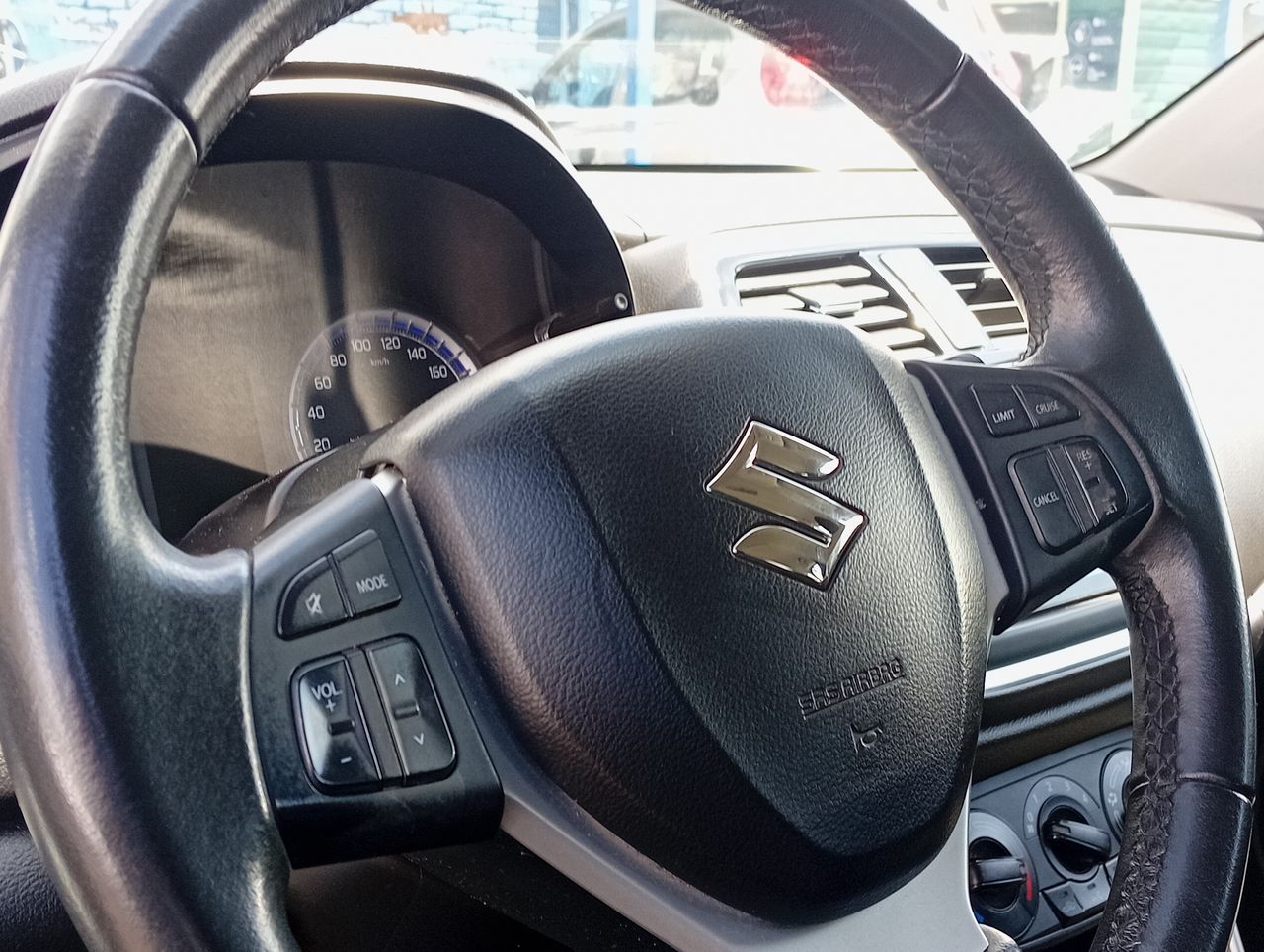 SUZUKI - 26