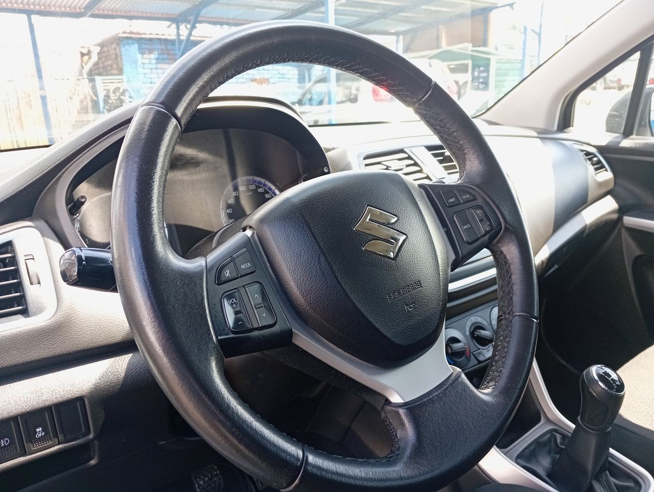 SUZUKI - 25
