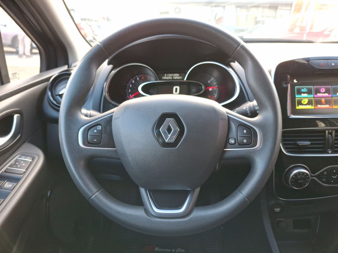 RENAULT - 23