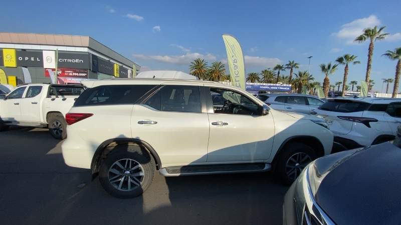 TOYOTA - 3