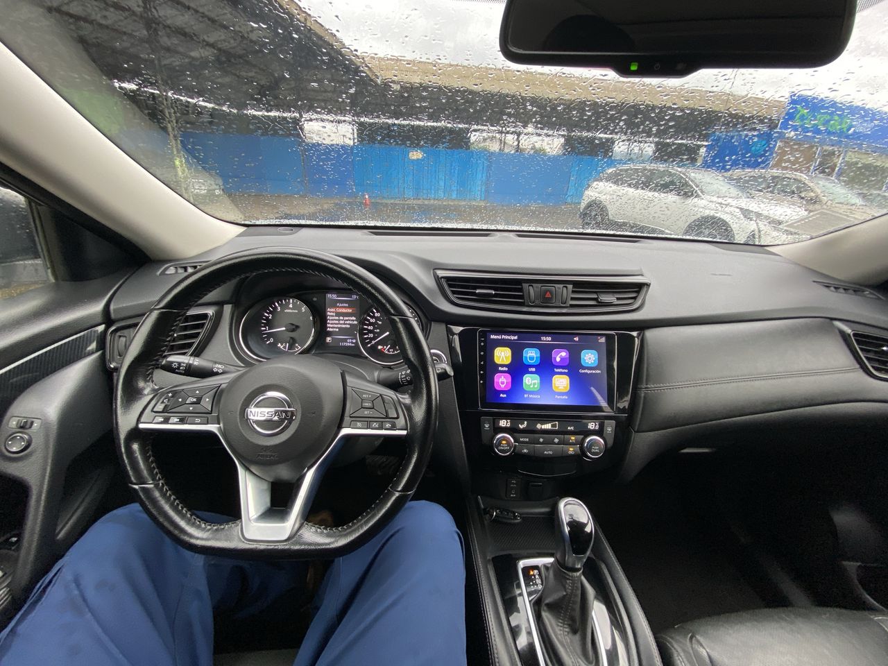 NISSAN - 32