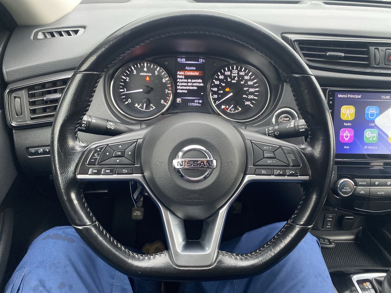 NISSAN - 25