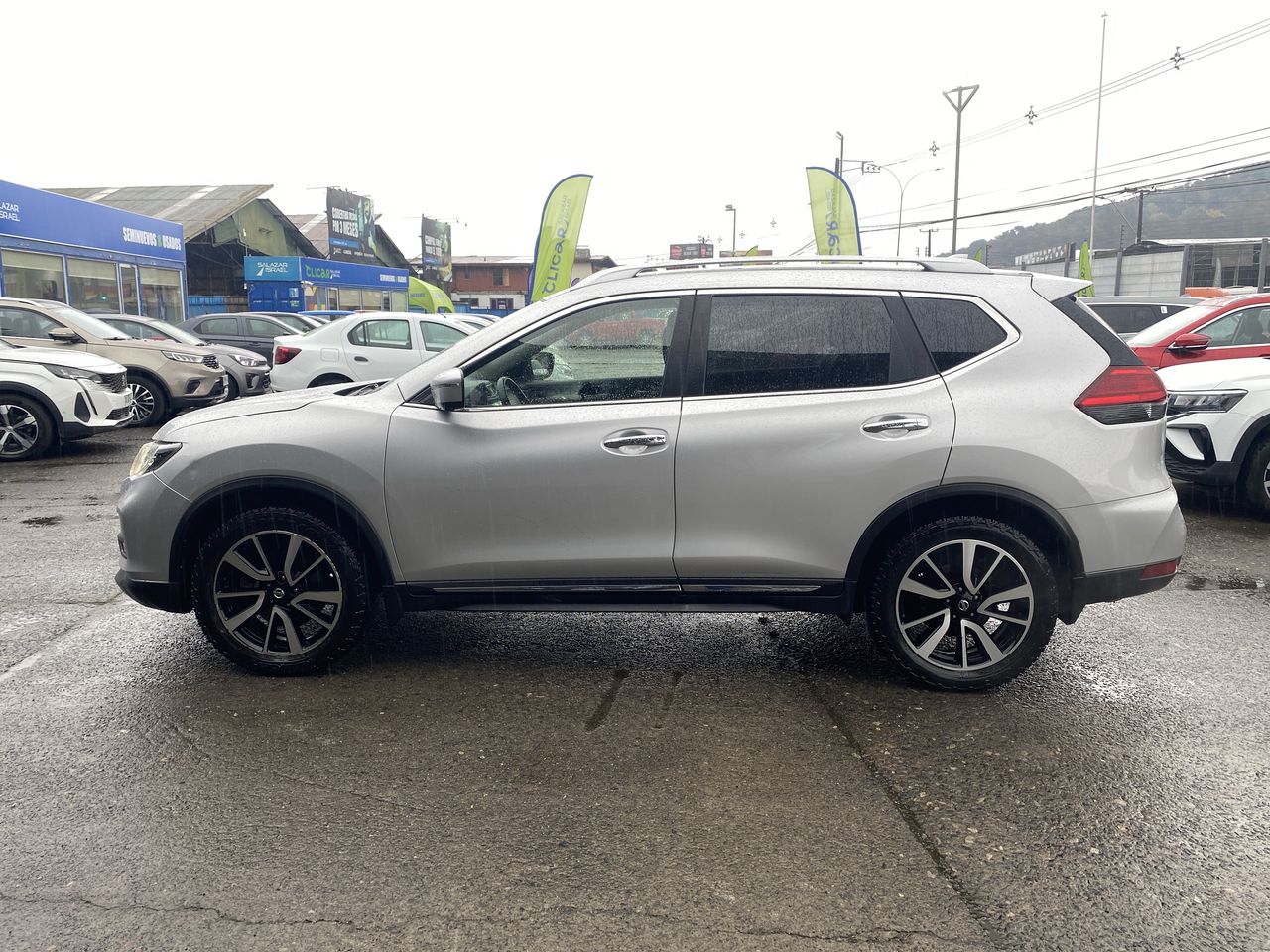 NISSAN - 4