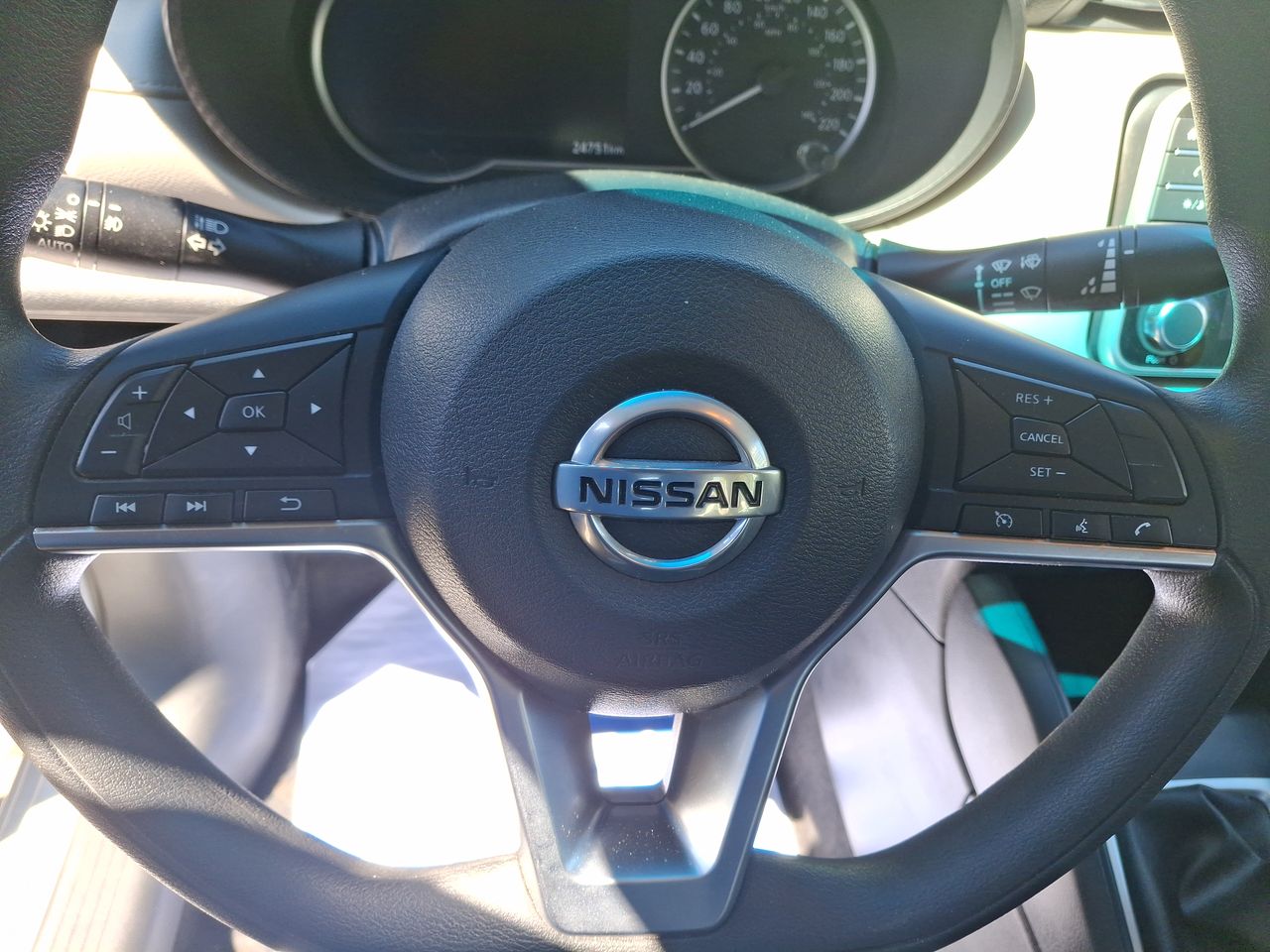 NISSAN - 26
