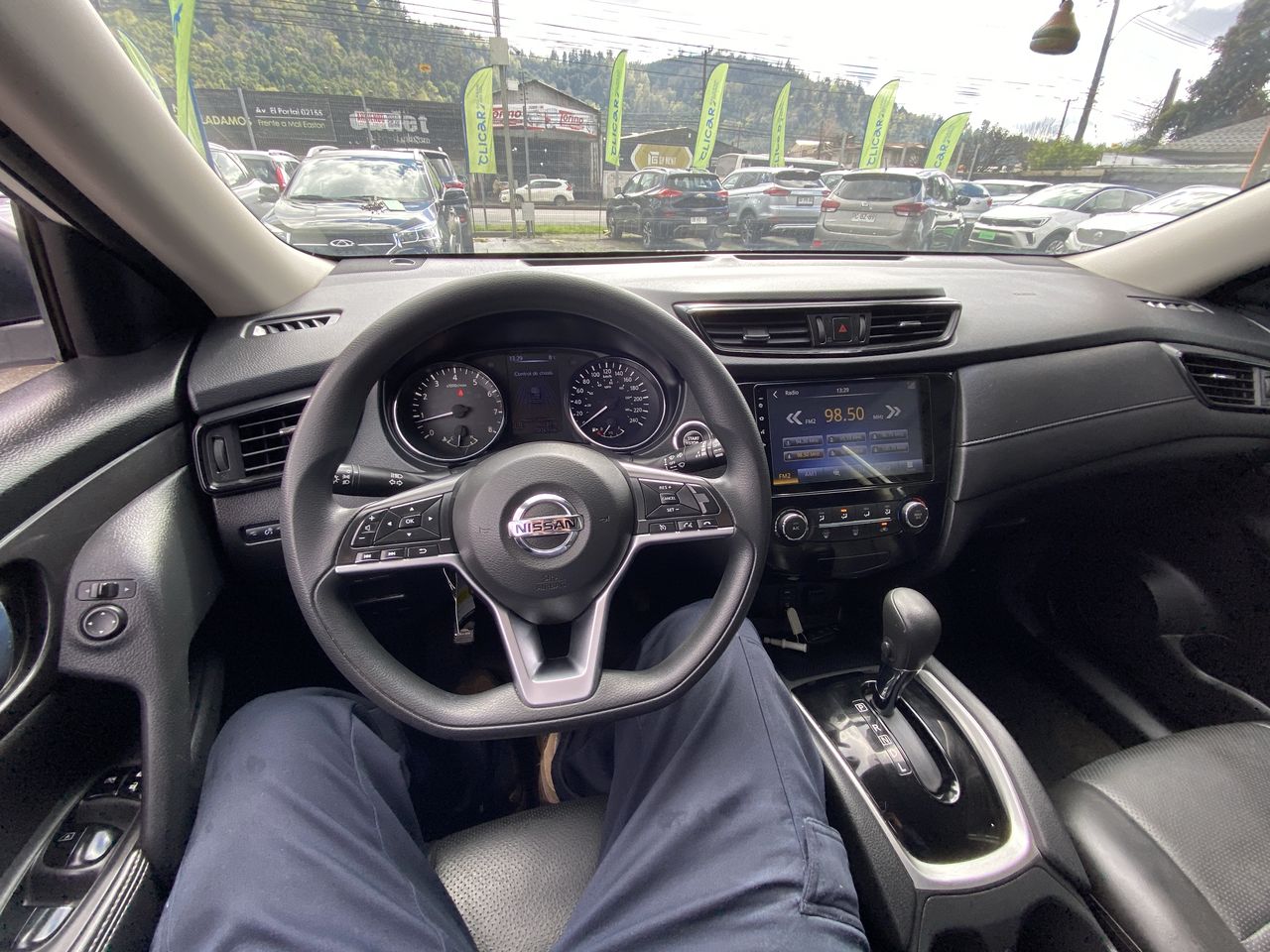 NISSAN - 32