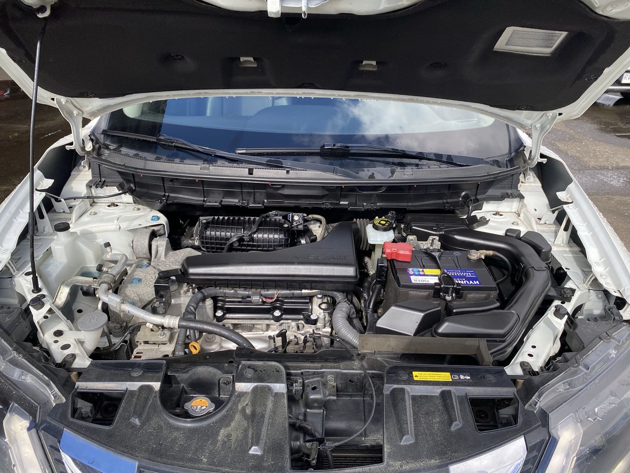 NISSAN - 18