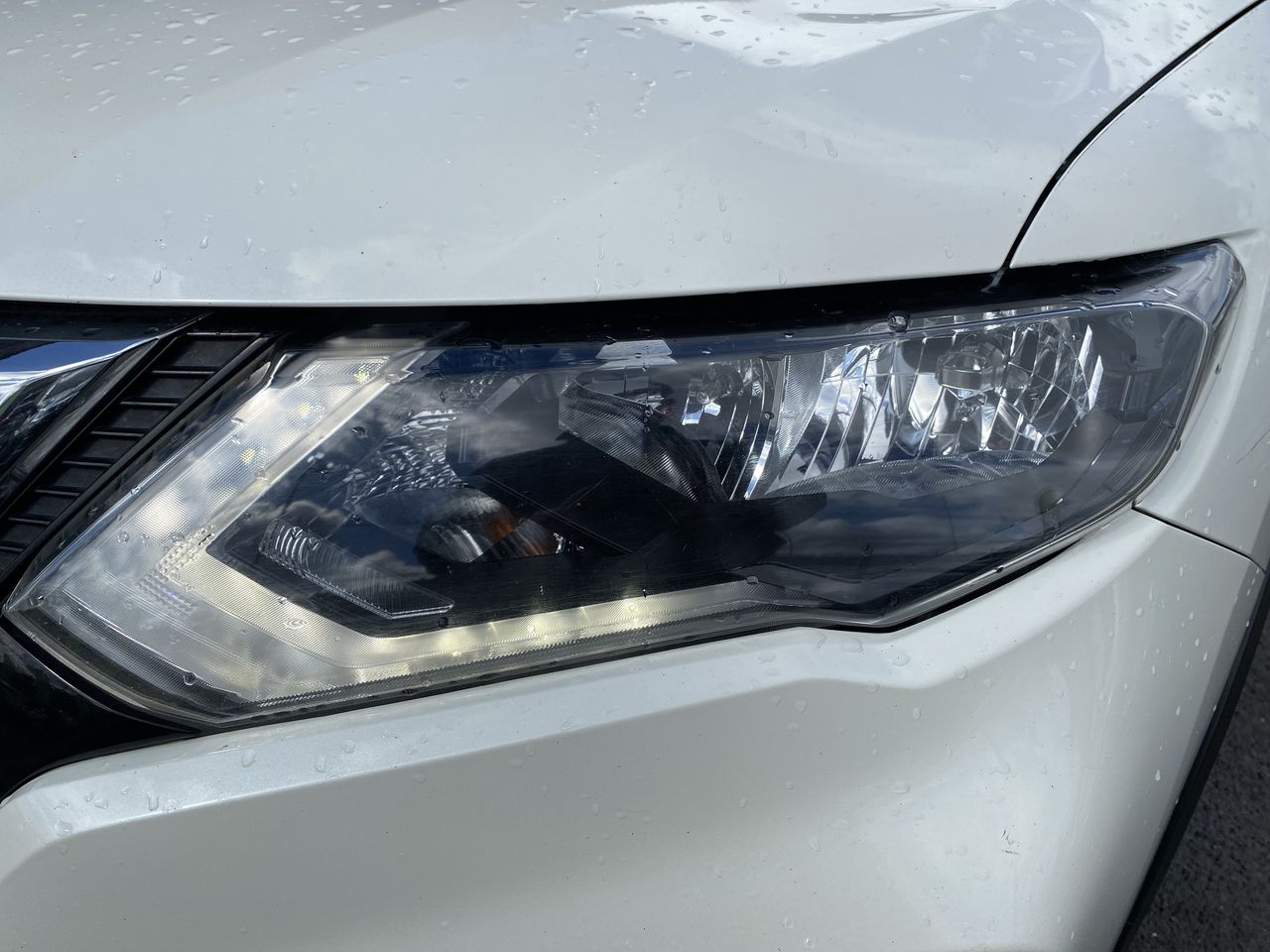 NISSAN - 19