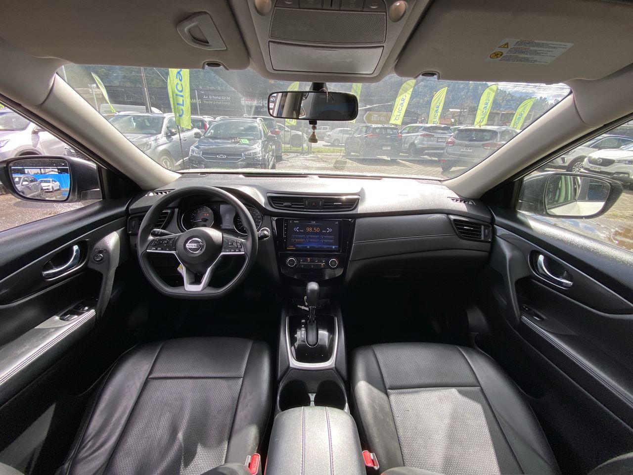 NISSAN - 9