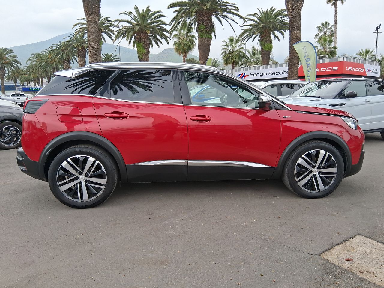 PEUGEOT - 8