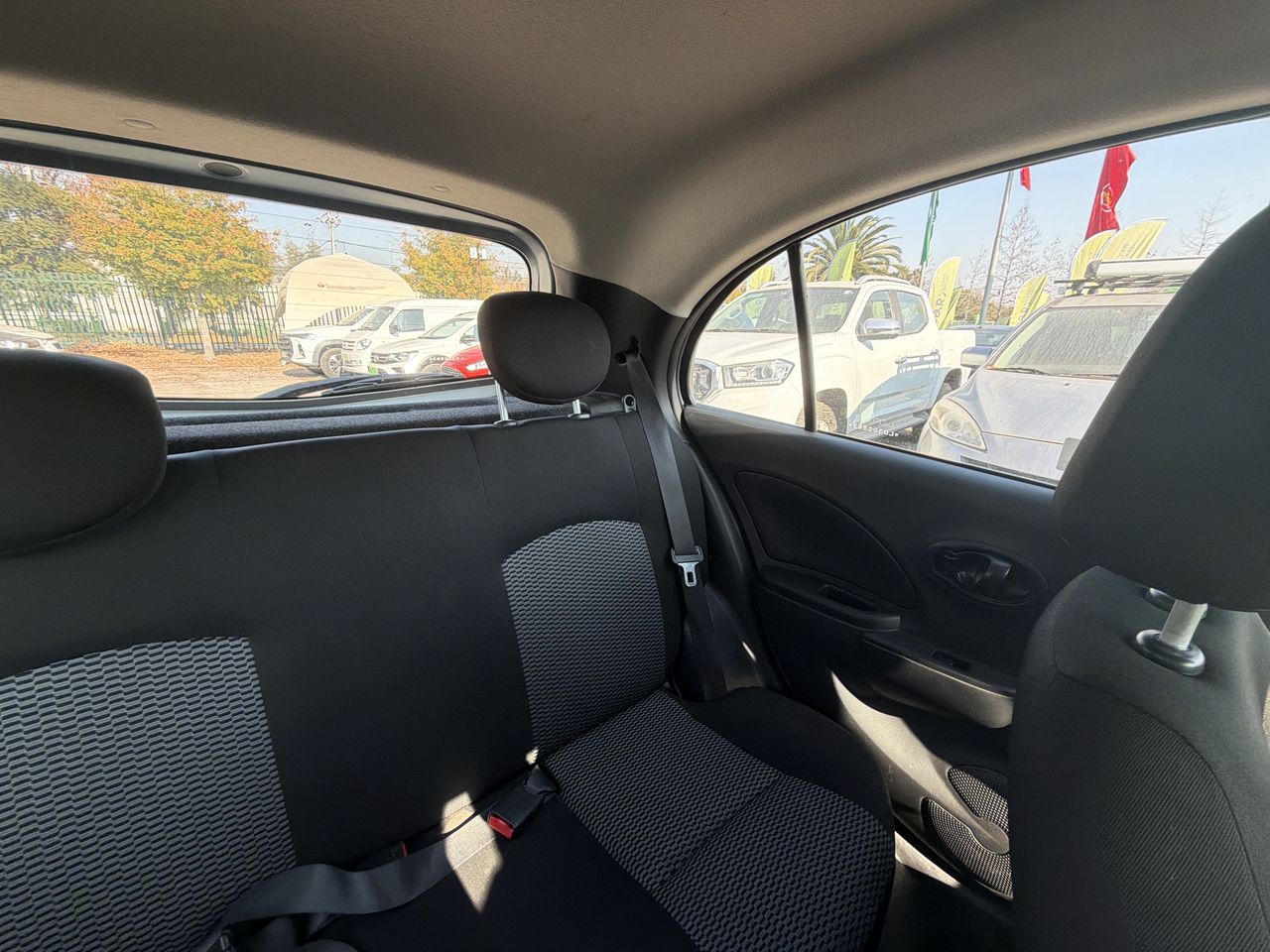 NISSAN - 6