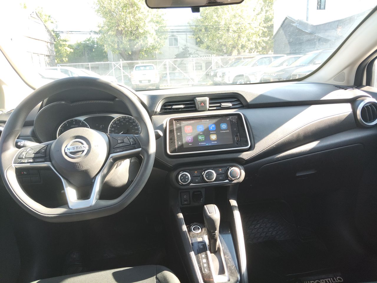 NISSAN - 33