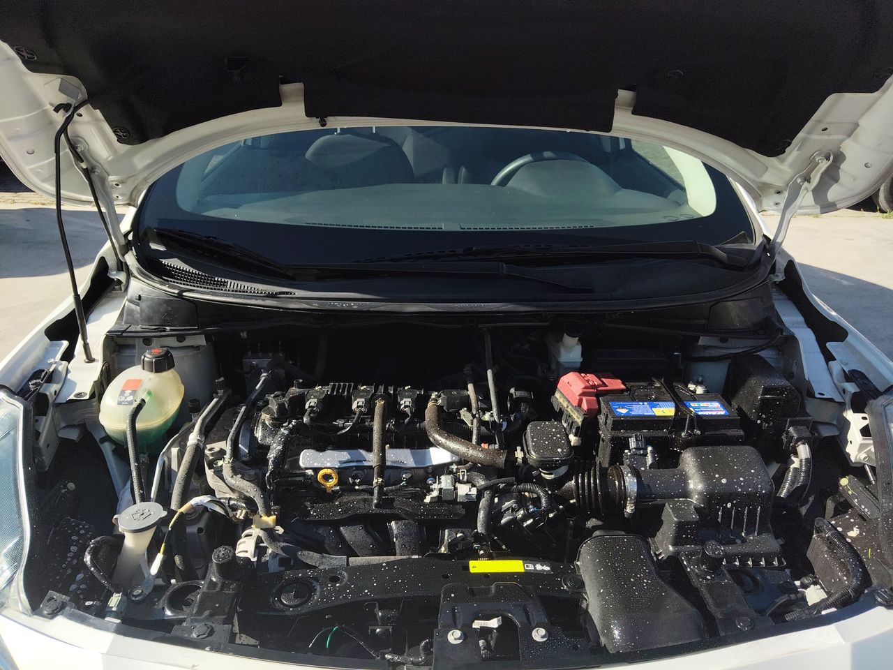 NISSAN - 18