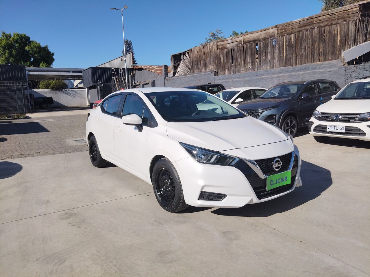NISSAN - 1