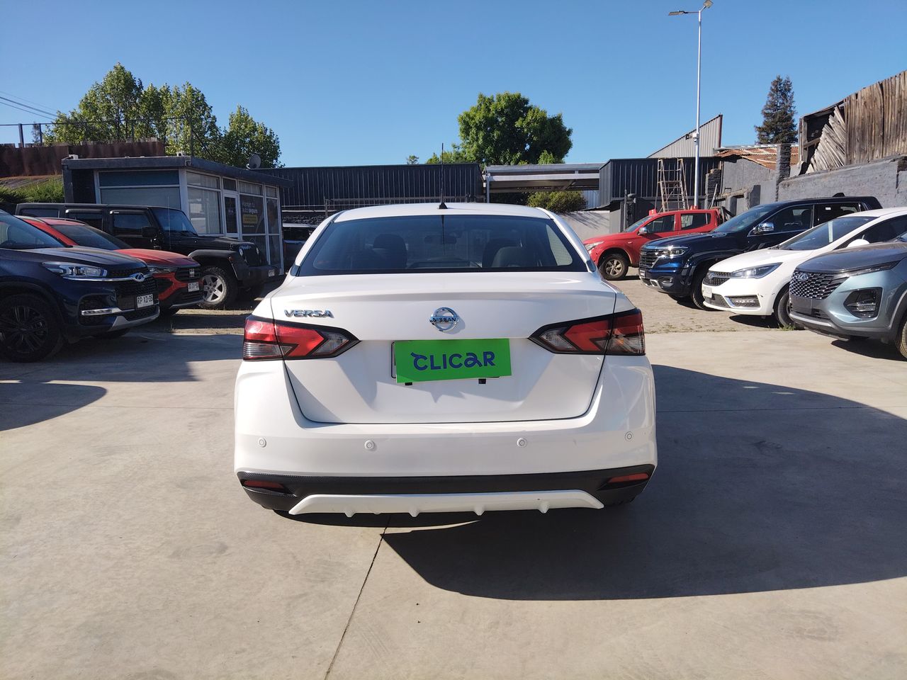 NISSAN - 6