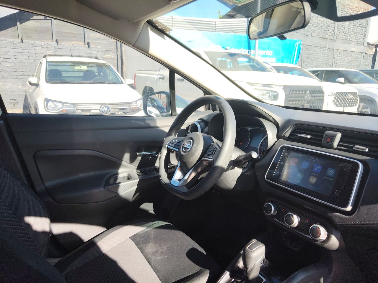NISSAN - 16