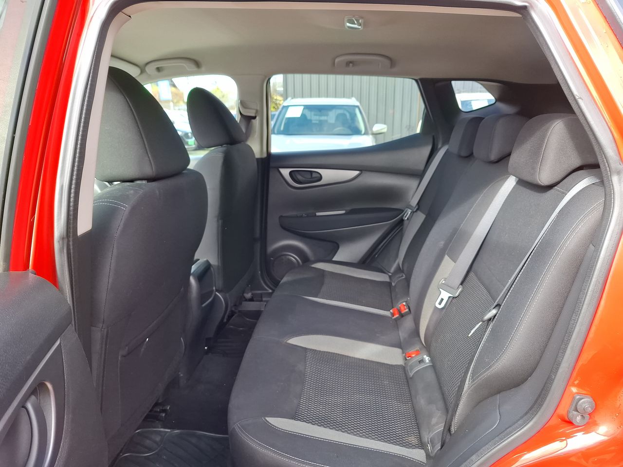 NISSAN - 6